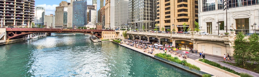 Chicago Riverwalk on a sunny day